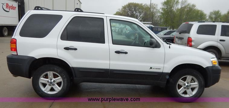 image for item K7411 2006 Ford Escape Hybrid SUV