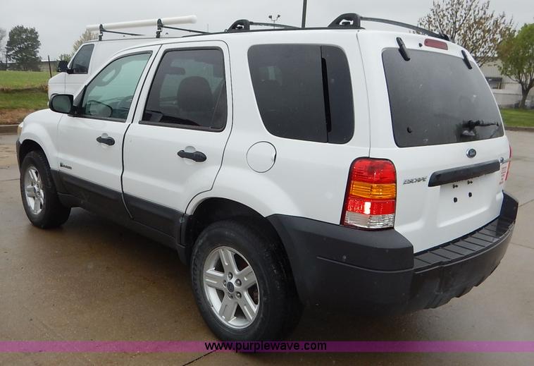 image for item K7411 2006 Ford Escape Hybrid SUV