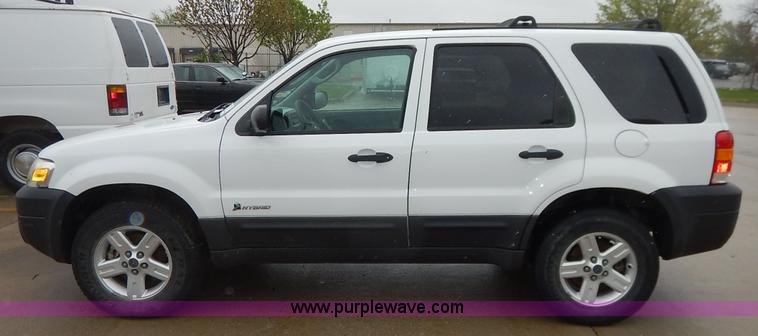image for item K7411 2006 Ford Escape Hybrid SUV