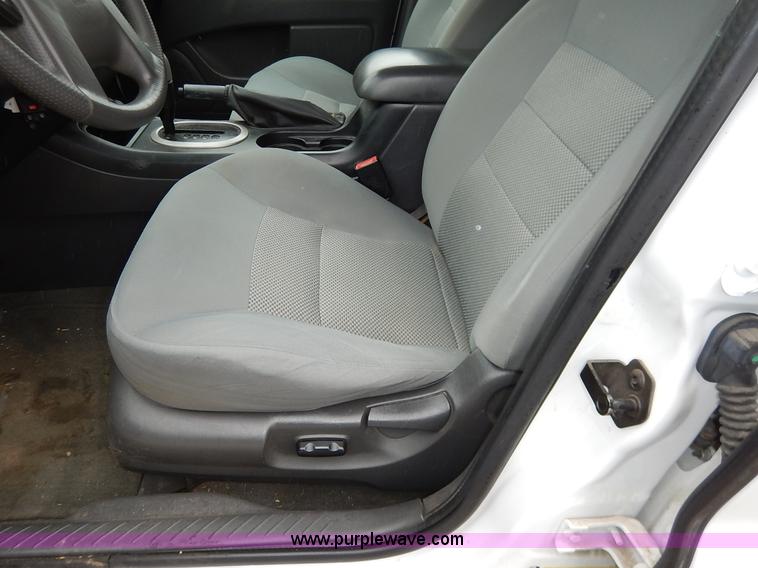 image for item K7411 2006 Ford Escape Hybrid SUV