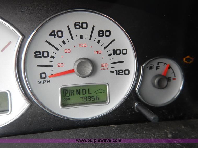 image for item K7411 2006 Ford Escape Hybrid SUV