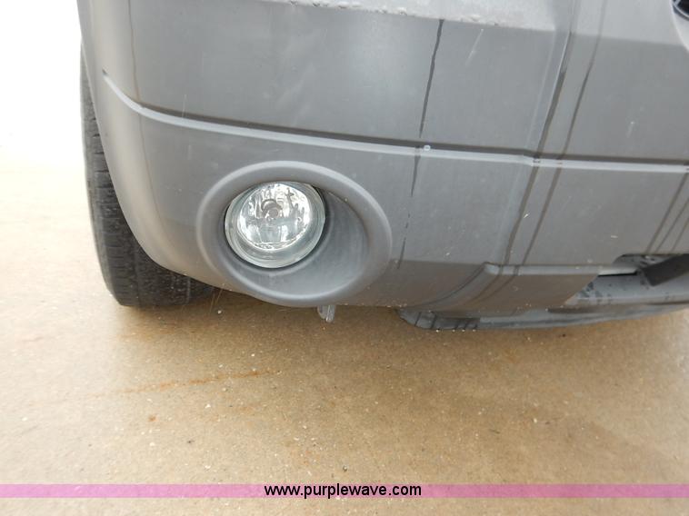 image for item K7411 2006 Ford Escape Hybrid SUV