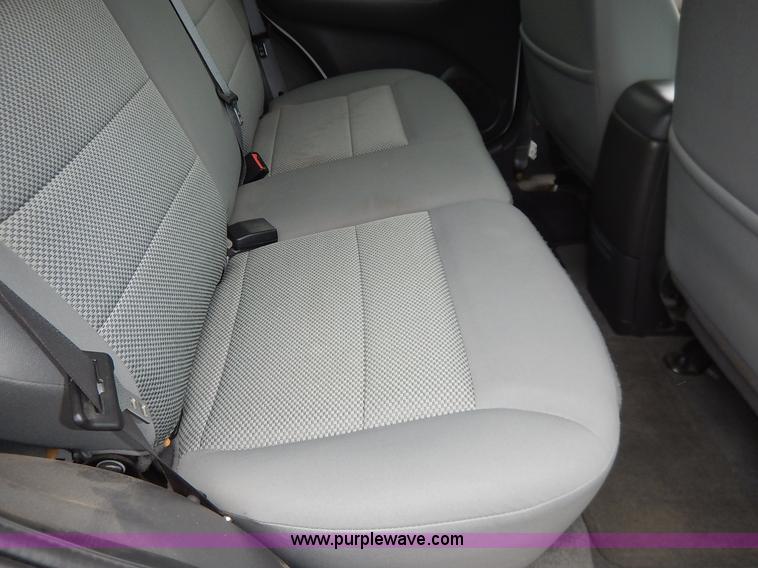 image for item K7411 2006 Ford Escape Hybrid SUV