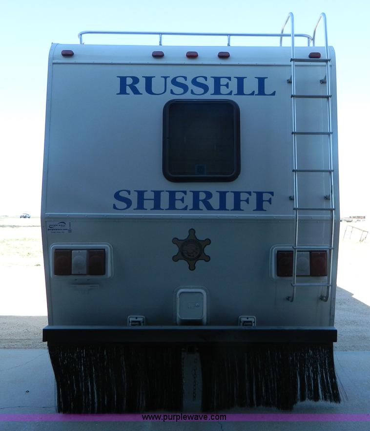 image for item K8023 1989 Chevrolet P30 Fleetwood 32' RV