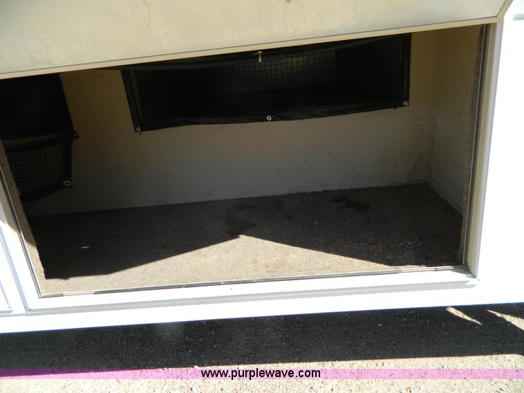 image for item K8023 1989 Chevrolet P30 Fleetwood 32' RV