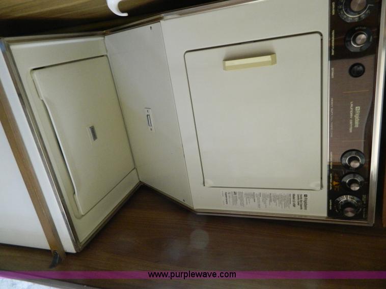 image for item K8023 1989 Chevrolet P30 Fleetwood 32' RV