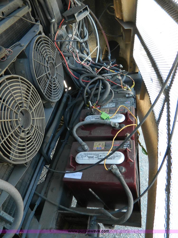 image for item K8023 1989 Chevrolet P30 Fleetwood 32' RV