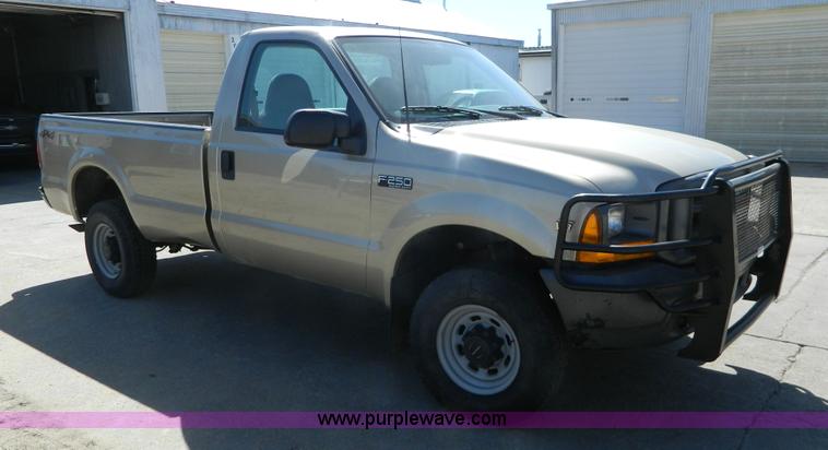 image for item K8024 2000 Ford F250 Super Duty pickup truck