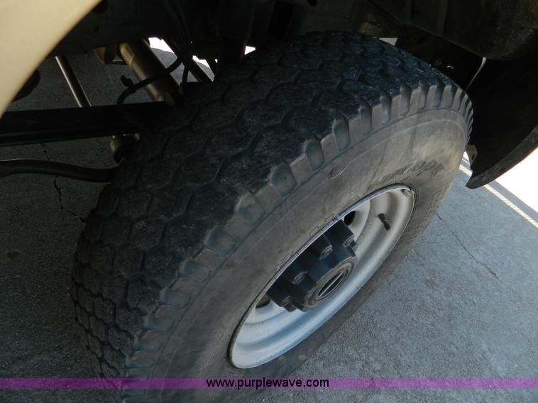 image for item K8024 2000 Ford F250 Super Duty pickup truck