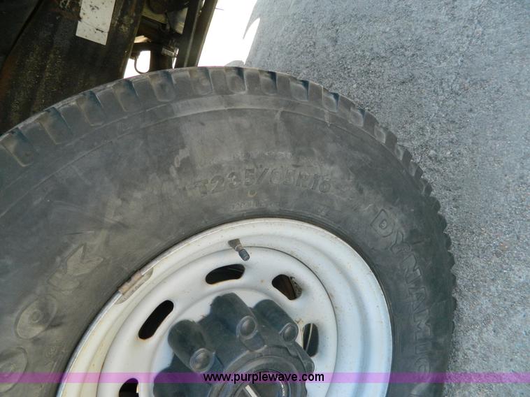 image for item K8024 2000 Ford F250 Super Duty pickup truck