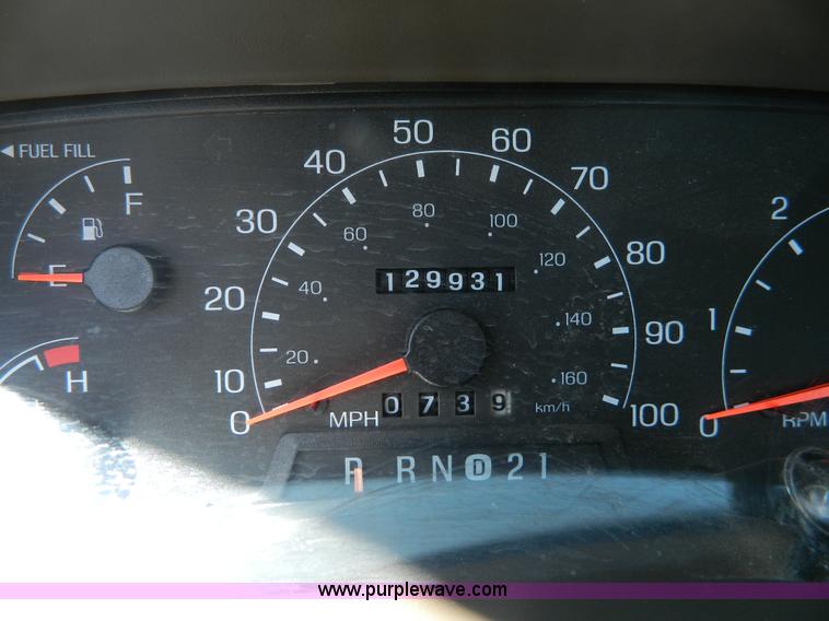 image for item K8024 2000 Ford F250 Super Duty pickup truck