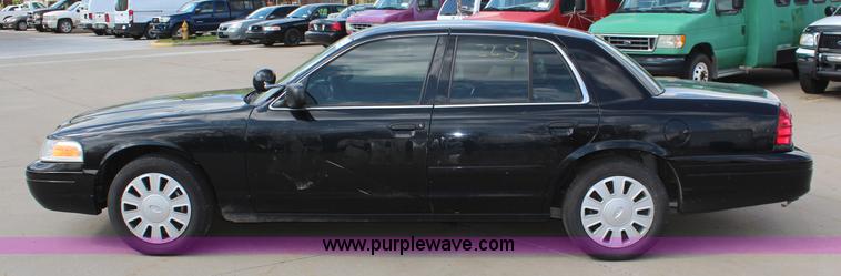 image for item K8976 2006 Ford Crown Victoria Police Interceptor