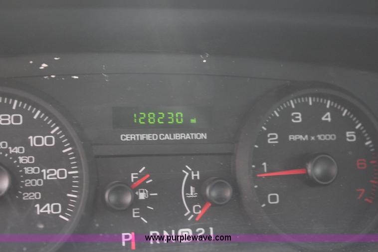 image for item K8976 2006 Ford Crown Victoria Police Interceptor