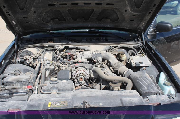 image for item K8976 2006 Ford Crown Victoria Police Interceptor