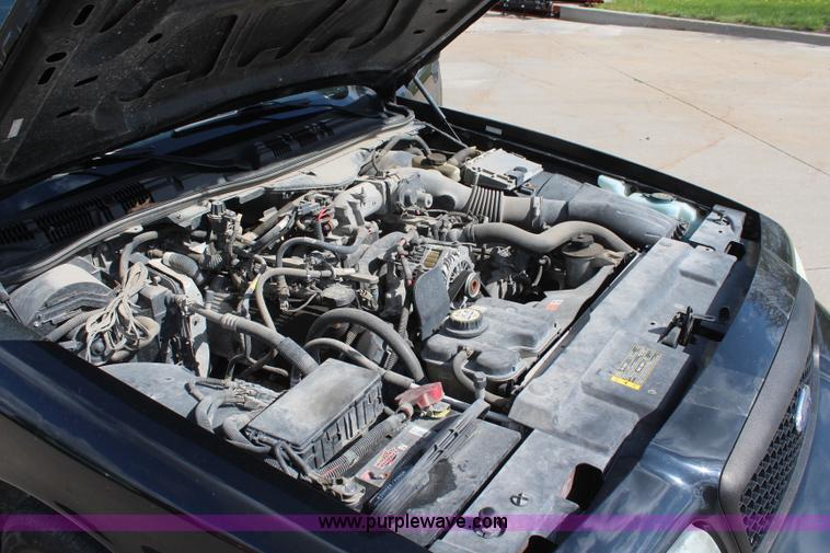 image for item K8976 2006 Ford Crown Victoria Police Interceptor