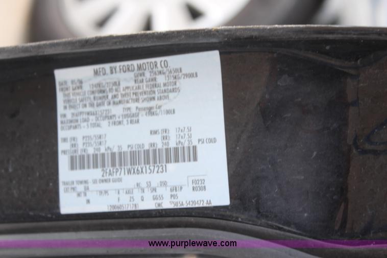 image for item K8976 2006 Ford Crown Victoria Police Interceptor