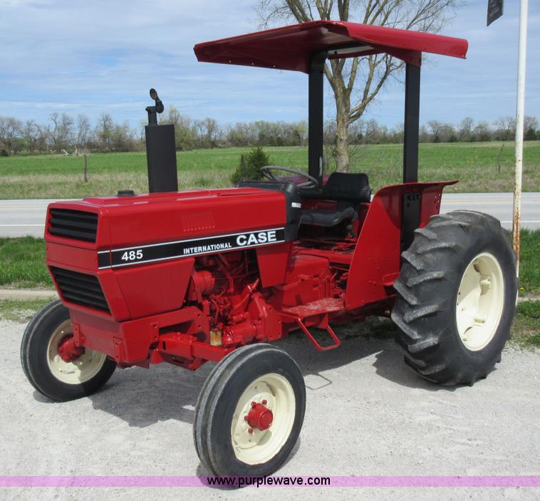 image for item AC9274 Case IH 485 tractor