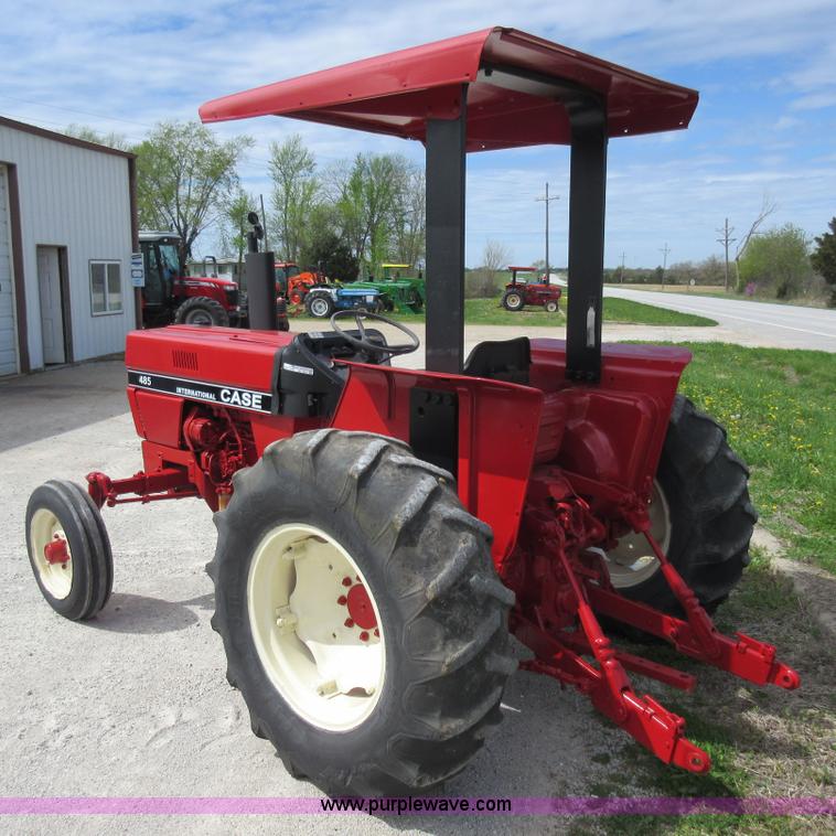 image for item AC9274 Case IH 485 tractor