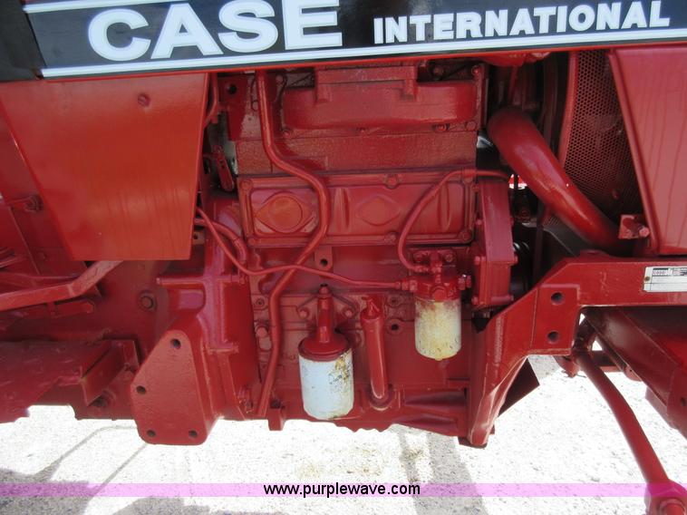 image for item AC9274 Case IH 485 tractor