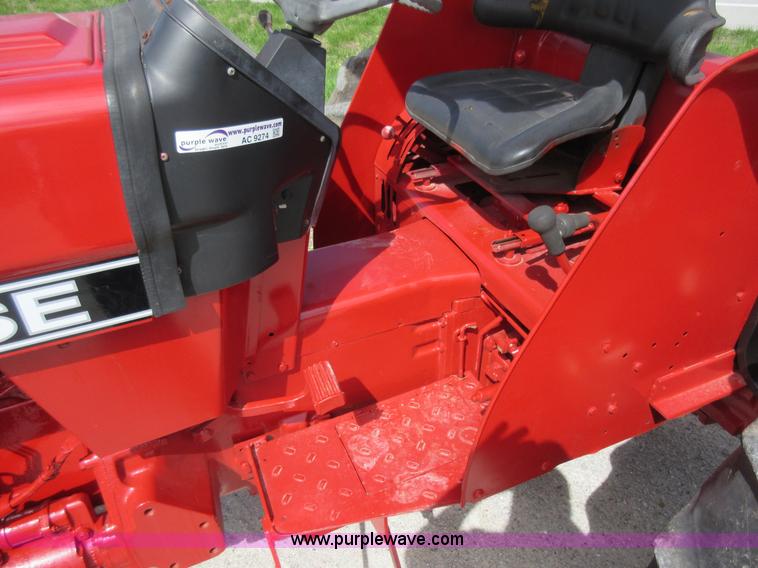 image for item AC9274 Case IH 485 tractor