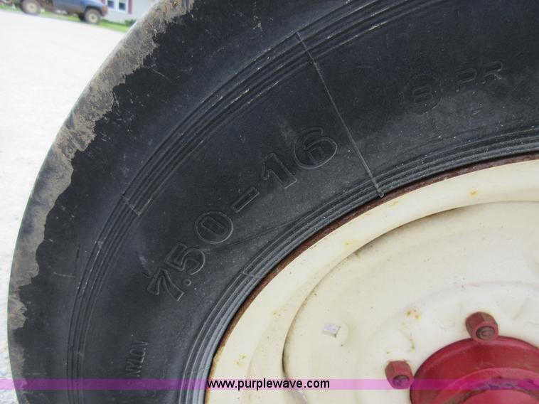 image for item AC9278 International 464 tractor