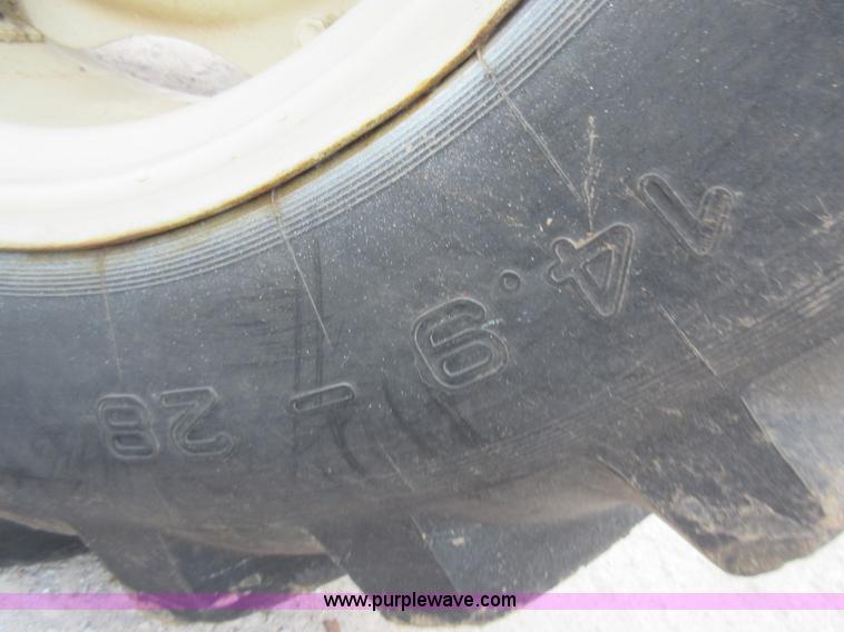 image for item AC9278 International 464 tractor