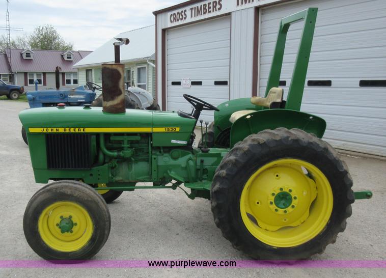 image for item AC9279 John Deere 1530 tractor
