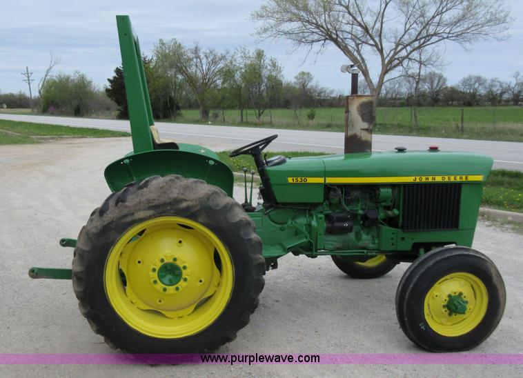 image for item AC9279 John Deere 1530 tractor
