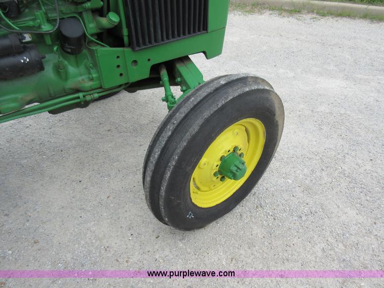 image for item AC9279 John Deere 1530 tractor