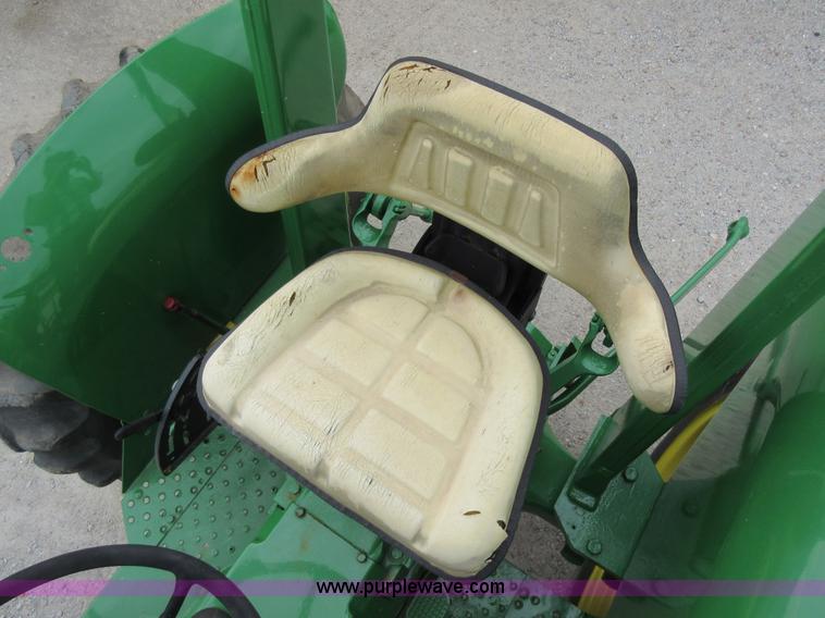 image for item AC9279 John Deere 1530 tractor