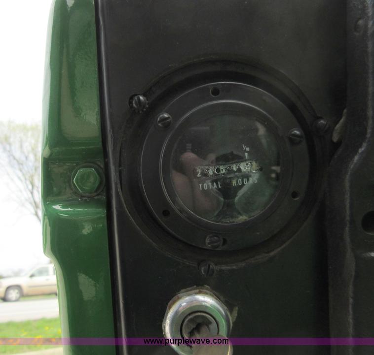 image for item AC9279 John Deere 1530 tractor