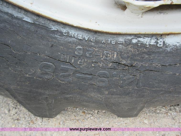 image for item AC9280 Ford 3000 tractor