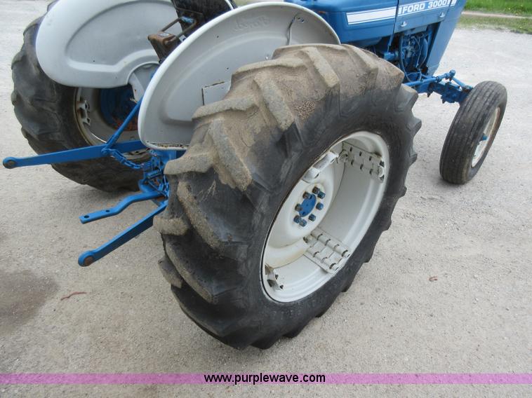 image for item AC9280 Ford 3000 tractor