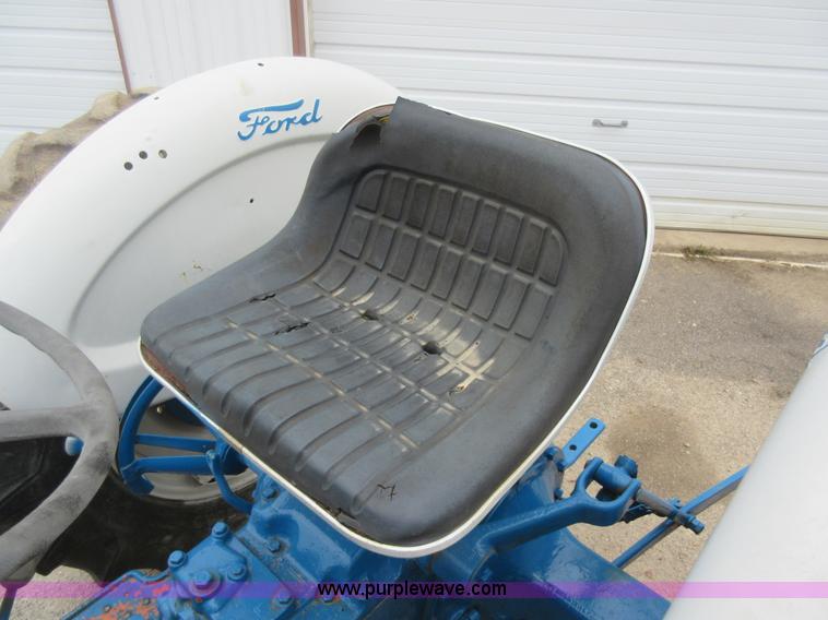 image for item AC9280 Ford 3000 tractor