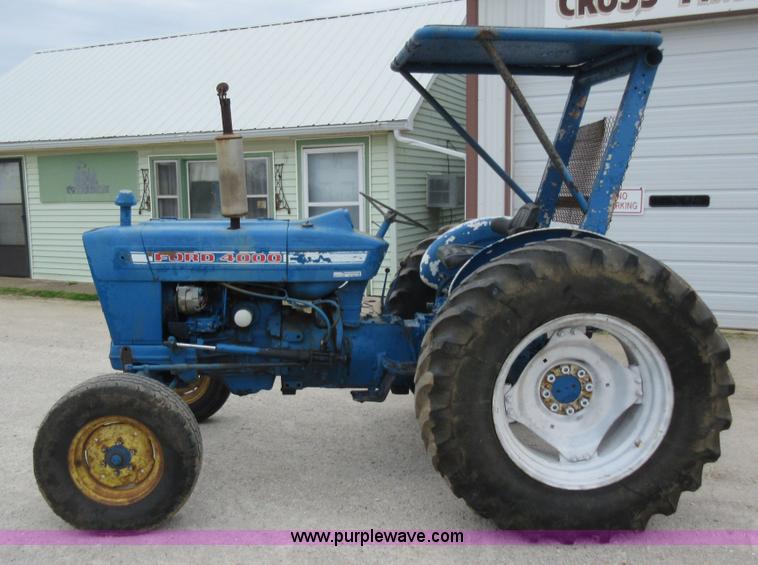 image for item AC9282 Ford 4000 tractor