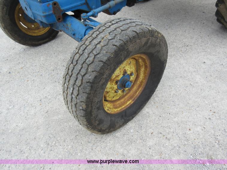 image for item AC9282 Ford 4000 tractor