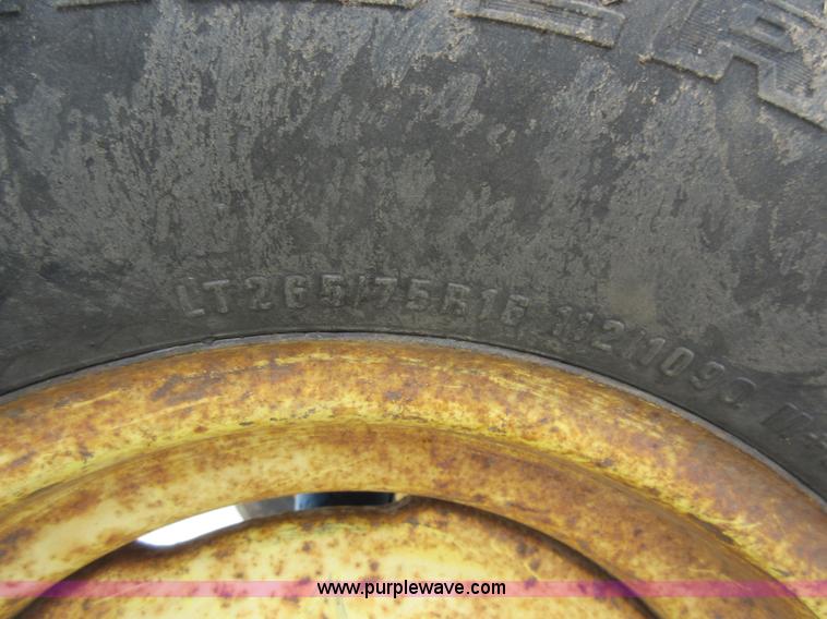 image for item AC9282 Ford 4000 tractor