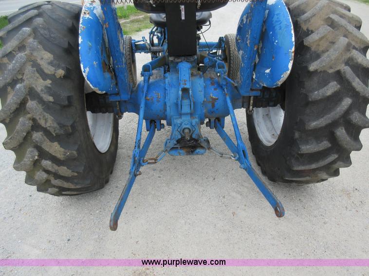 image for item AC9282 Ford 4000 tractor