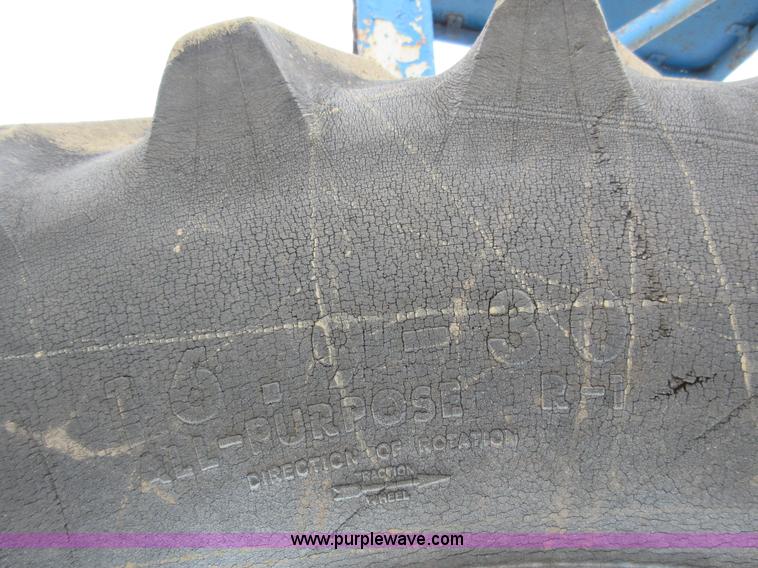 image for item AC9282 Ford 4000 tractor