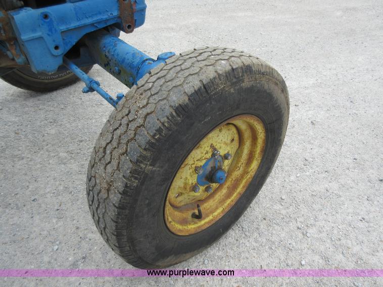 image for item AC9282 Ford 4000 tractor