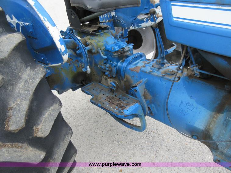 image for item AC9282 Ford 4000 tractor