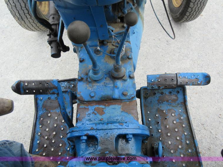 image for item AC9282 Ford 4000 tractor