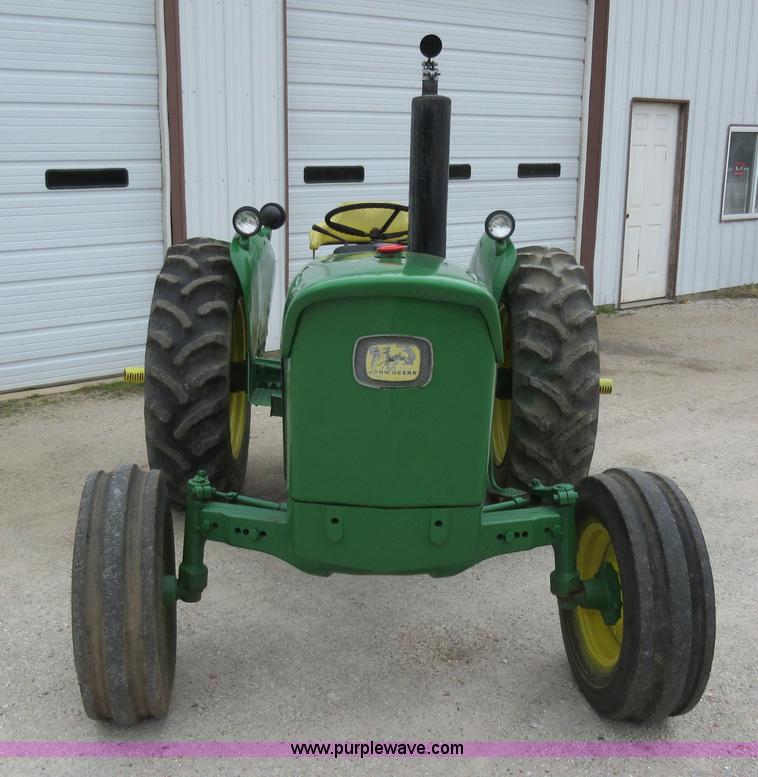 image for item AC9285 John Deere 1020 tractor