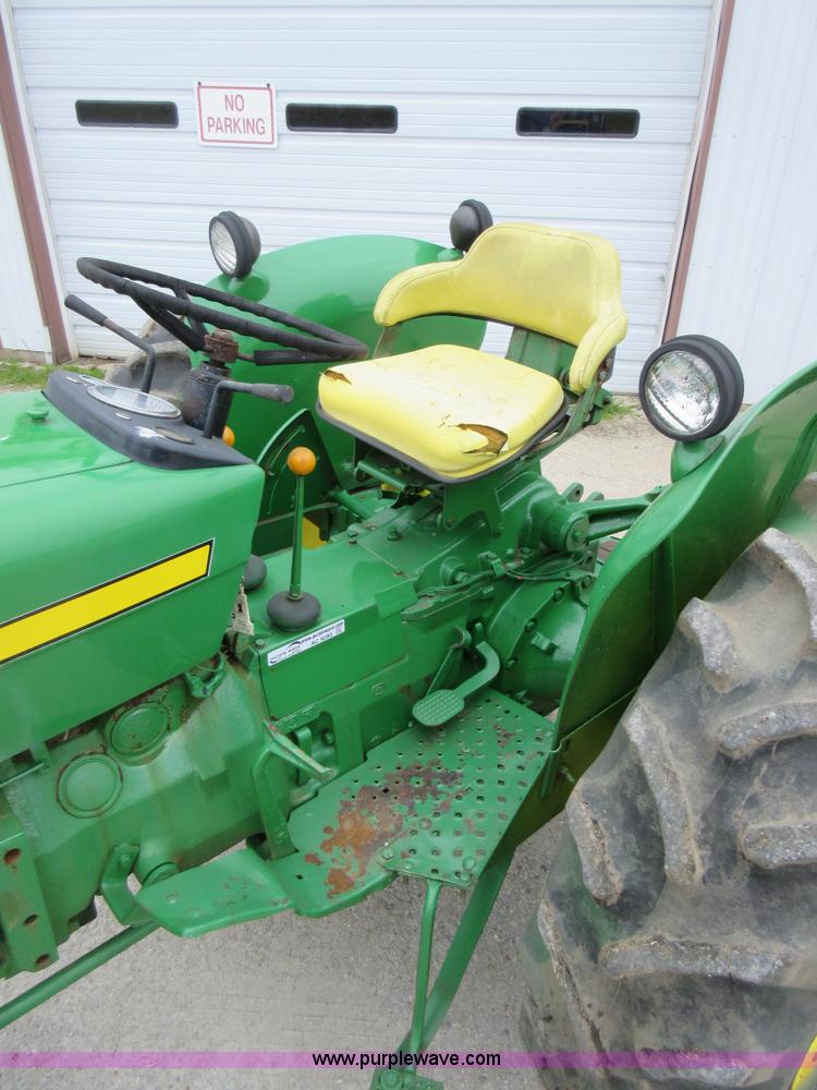 image for item AC9285 John Deere 1020 tractor