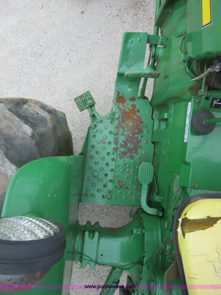 image for item AC9285 John Deere 1020 tractor