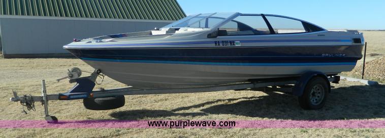 image for item AQ9292 1988 Bayliner Caprice boat