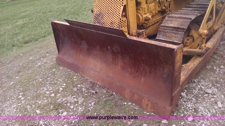 image for item AY9442 1953 Caterpillar D4 dozer