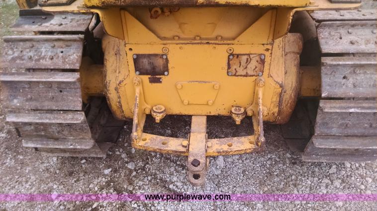 image for item AY9442 1953 Caterpillar D4 dozer