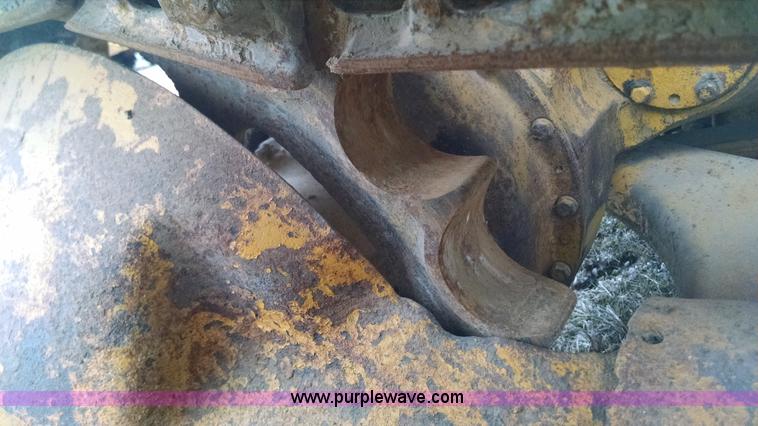 image for item AY9442 1953 Caterpillar D4 dozer
