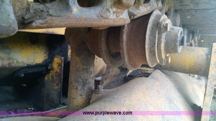 image for item AY9442 1953 Caterpillar D4 dozer